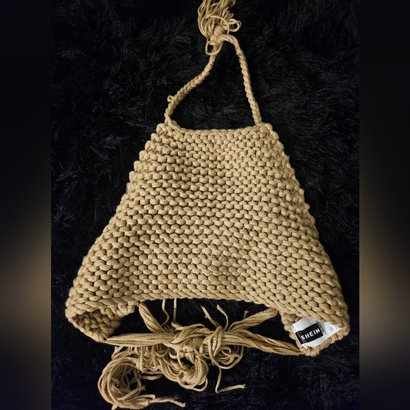 Small Halter - Picture 2 of 4